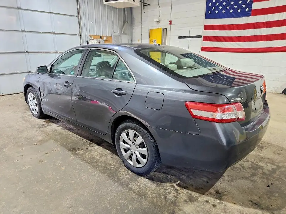 2011 TOYOTA CAMRY LE  