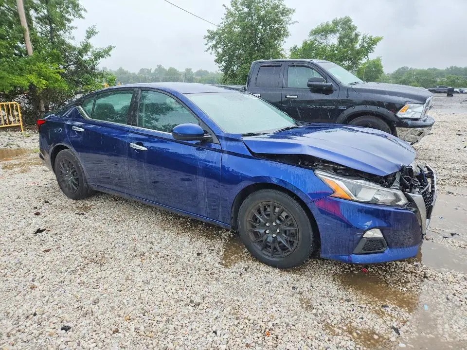 2020 NISSAN ALTIMA S  