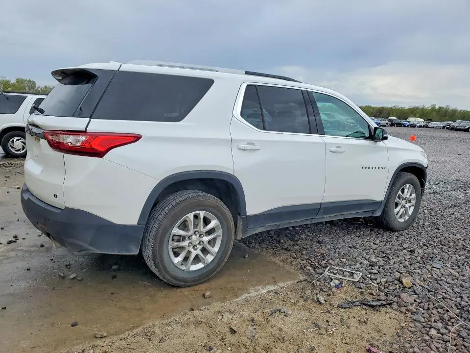 2018 CHEVROLET TRAVERSE LT  