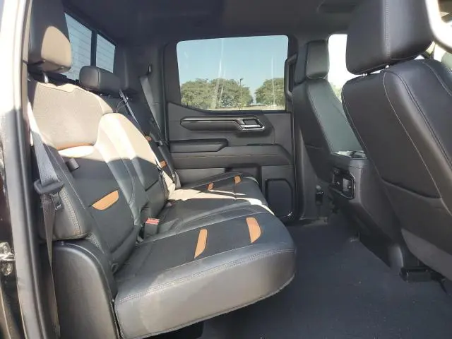 2022 GMC SIERRA K1500 AT4  