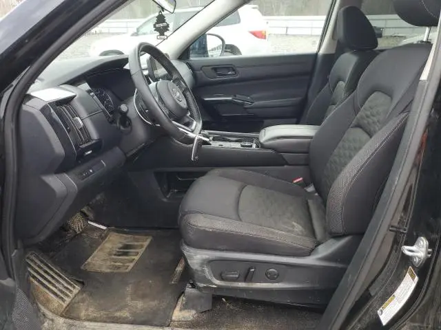 2024 NISSAN PATHFINDER SV  