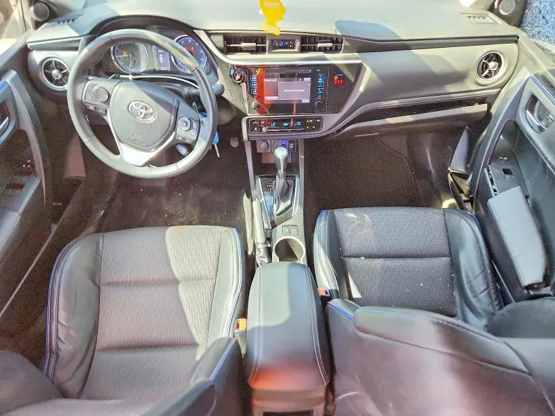 2019 TOYOTA COROLLA SE  