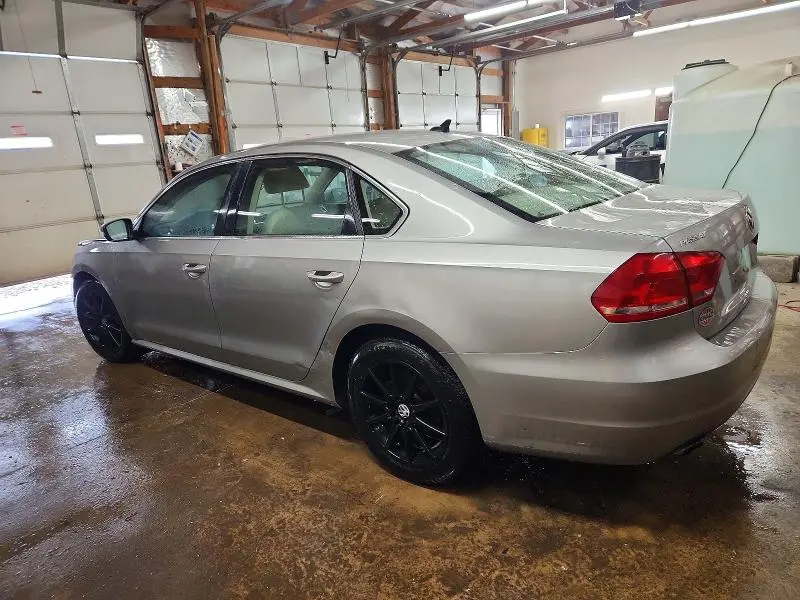 2014 VOLKSWAGEN PASSAT SE  