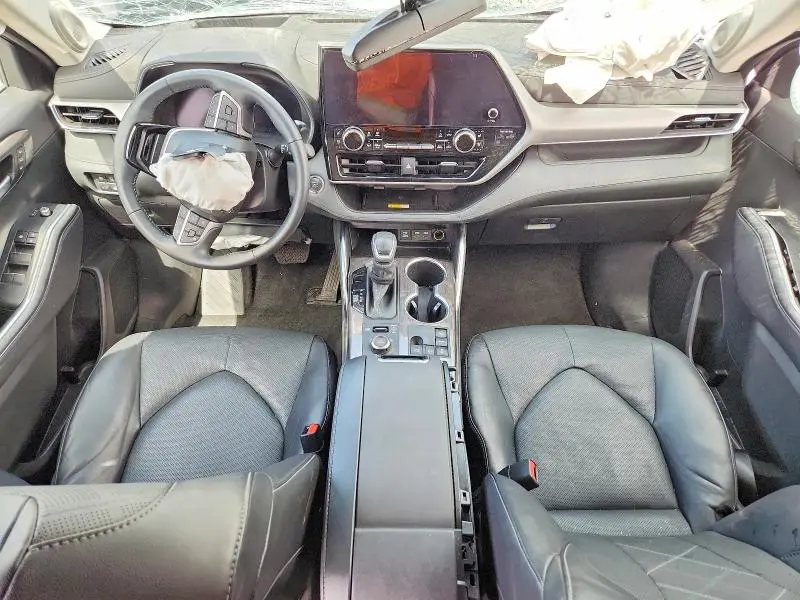 2023 TOYOTA HIGHLANDER PLATINUM  