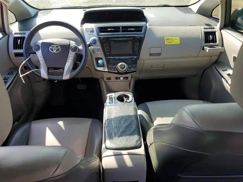2016 TOYOTA PRIUS V FOUR  