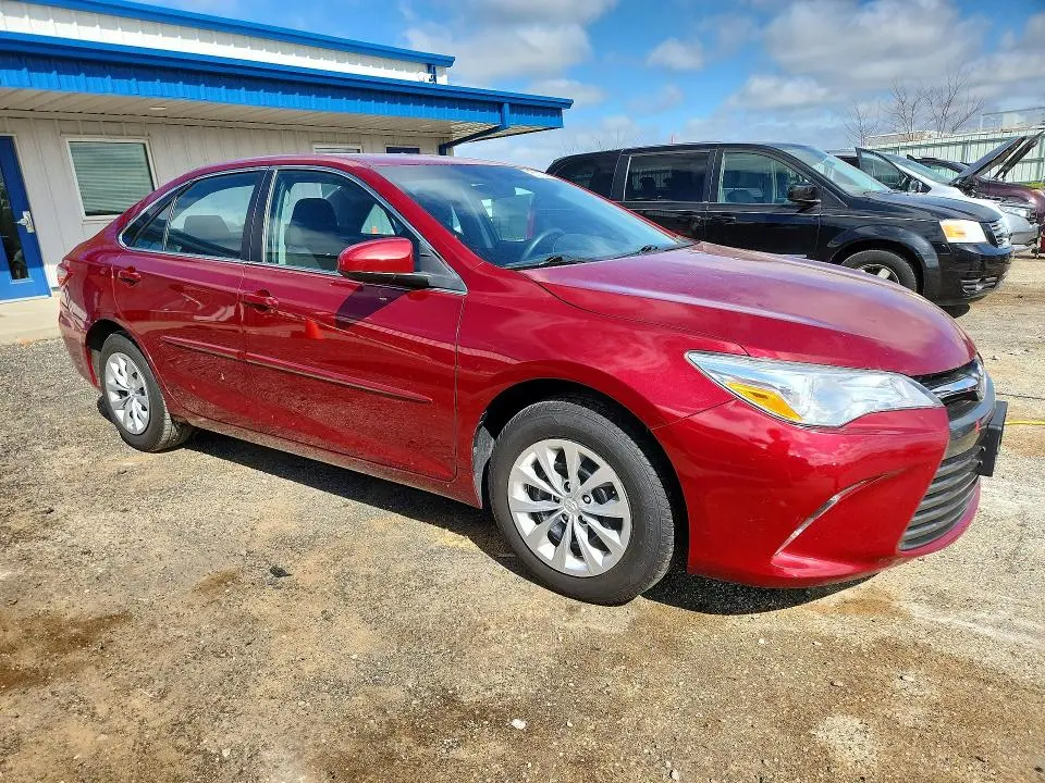 2017 TOYOTA CAMRY LE  