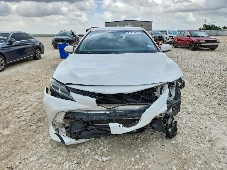 2018 TOYOTA CAMRY LE  
