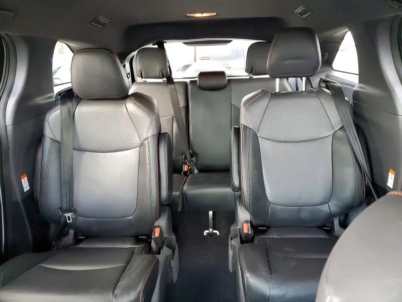 2021 TOYOTA SIENNA XSE 7-PASSENGER  