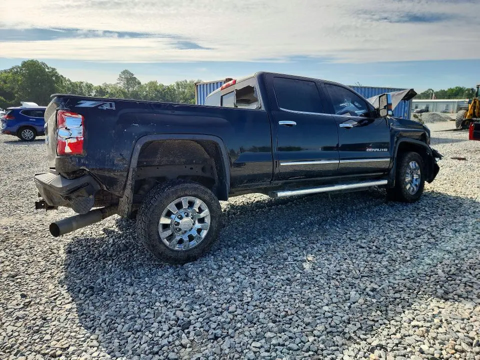 2015 GMC SIERRA K2500 DENALI  