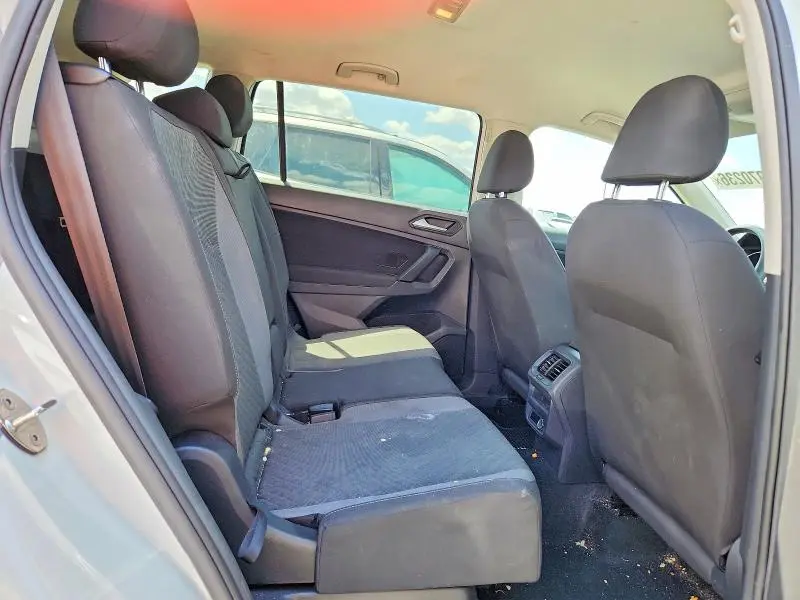 2019 VOLKSWAGEN TIGUAN S  