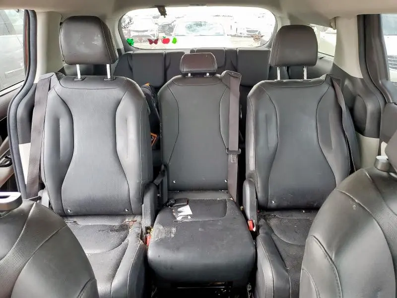 2022 KIA CARNIVAL EX  