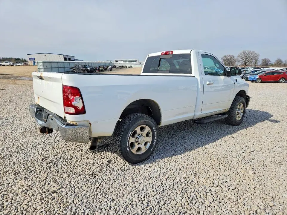 2016 RAM 3500 SLT  