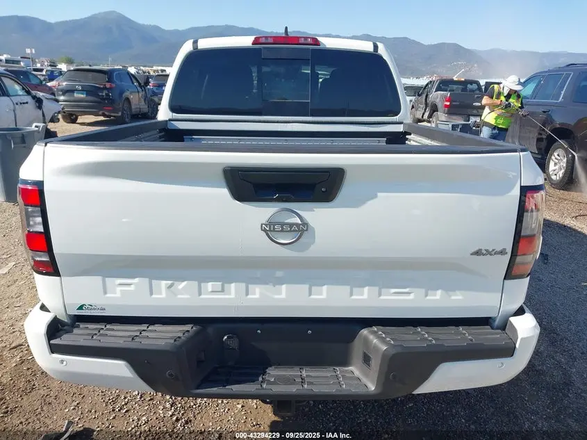 2025 NISSAN FRONTIER SV 4X4