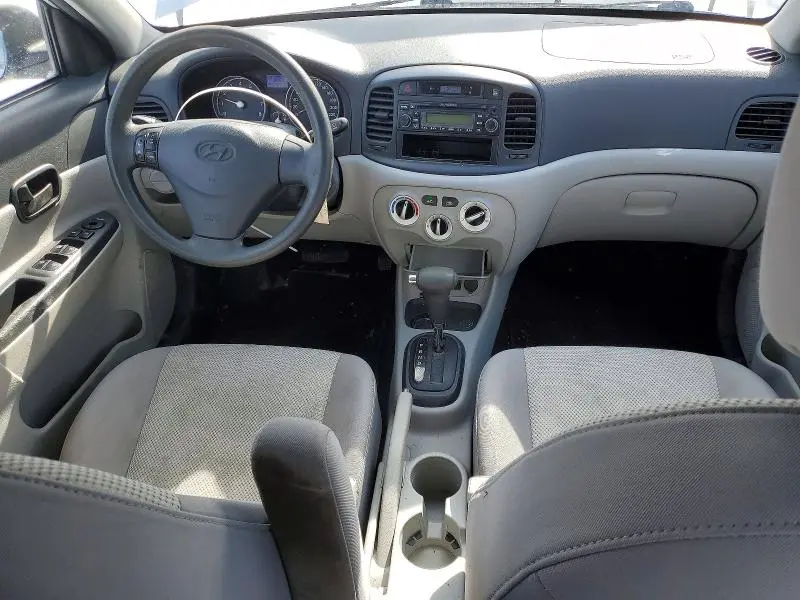 2010 HYUNDAI ACCENT GLS  