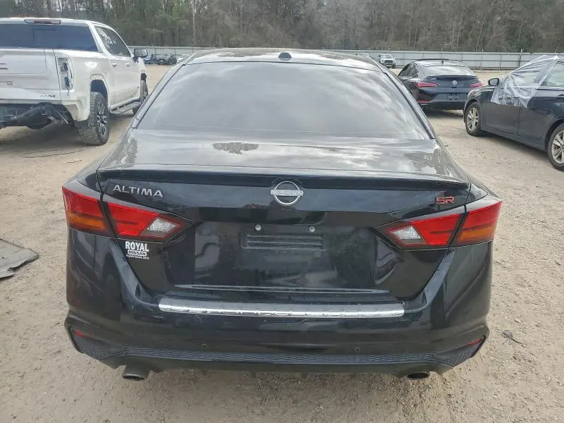 2023 NISSAN ALTIMA SR  
