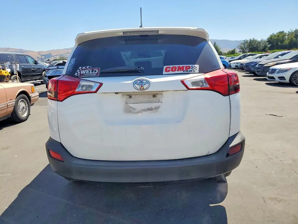 2013 TOYOTA RAV4 LE  