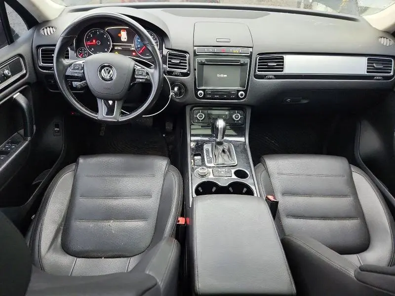 2015 VOLKSWAGEN TOUAREG V6 TDI  