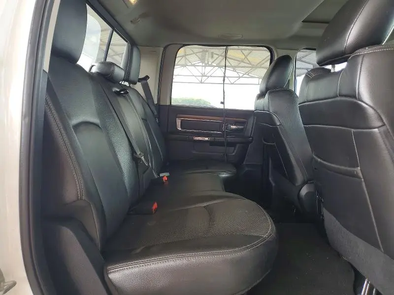 2016 RAM 1500 LARAMIE  