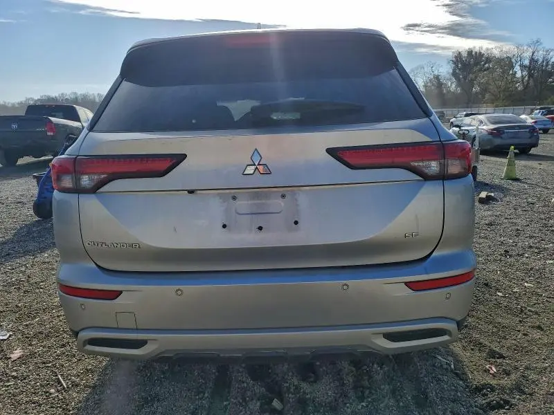 2022 MITSUBISHI OUTLANDER SE  