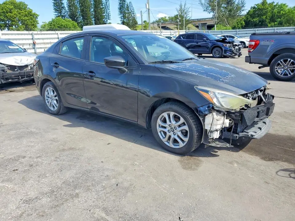 2017 TOYOTA YARIS IA BASE  