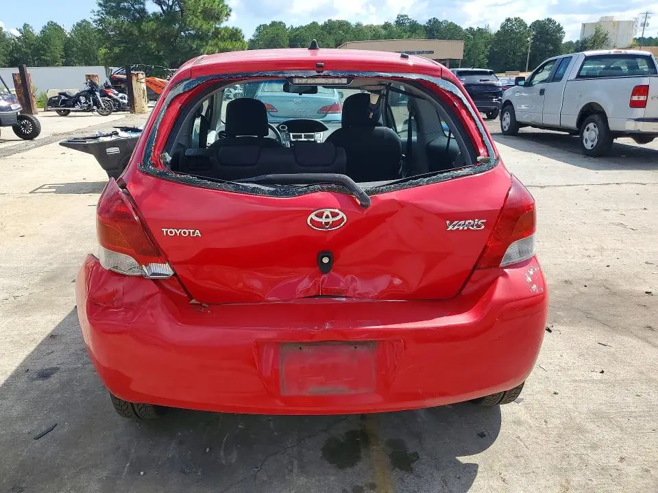 2010 TOYOTA YARIS BASE  