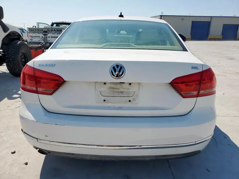 2013 VOLKSWAGEN PASSAT SEL