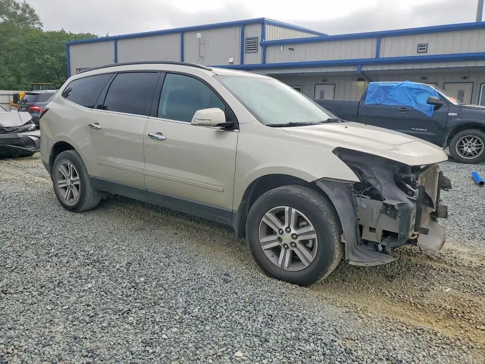2015 CHEVROLET TRAVERSE LT  