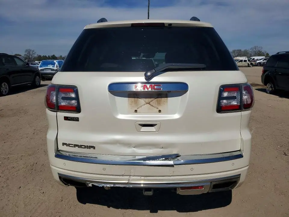 2015 GMC ACADIA DENALI  
