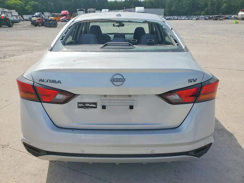 2024 NISSAN ALTIMA SV  