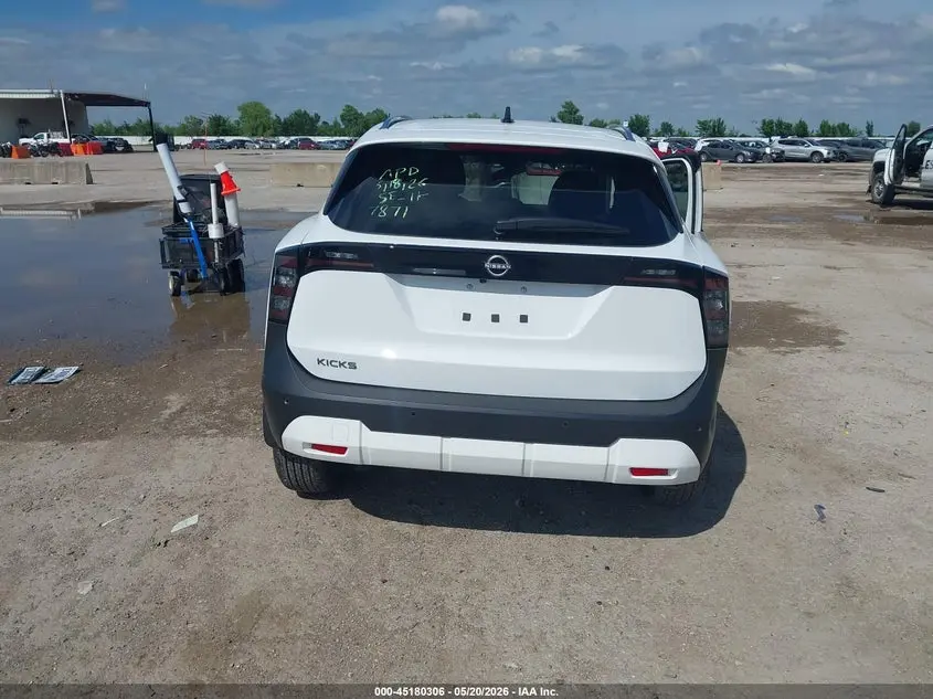 2026 NISSAN KICKS SV