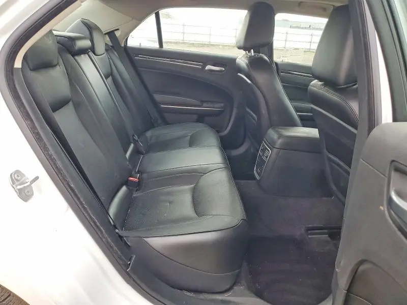 2018 CHRYSLER 300 LIMITED  