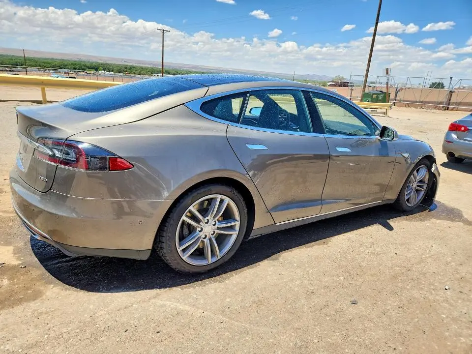 2015 TESLA MODEL S 70D  
