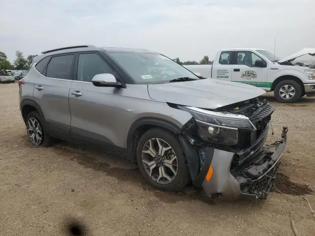 2023 KIA SELTOS EX  