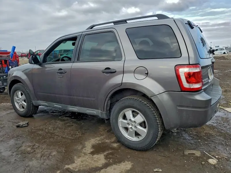 2010 FORD ESCAPE XLT  
