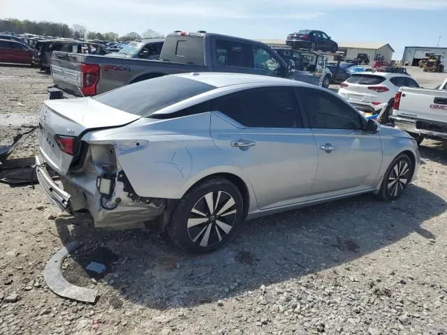 2021 NISSAN ALTIMA SV  