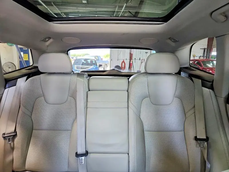 2021 VOLVO XC60 T5 INSCRIPTION  