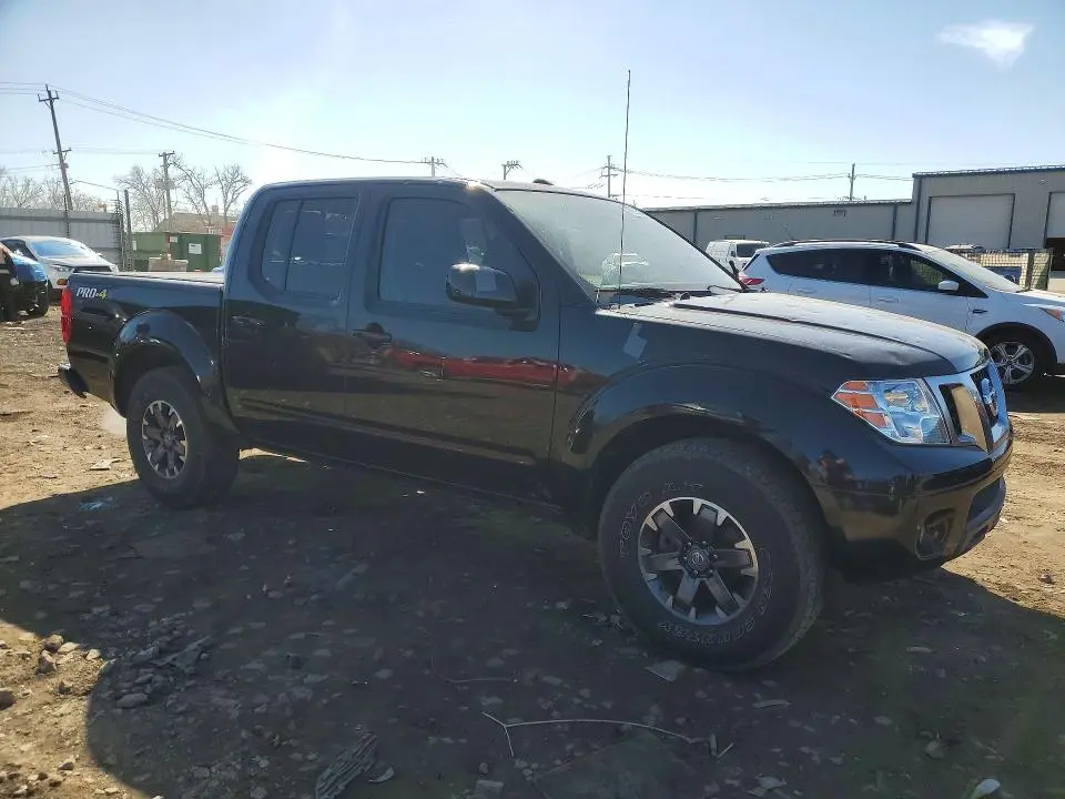 2016 NISSAN FRONTIER PRO-4X  