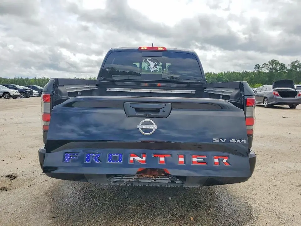 2023 NISSAN FRONTIER SV  