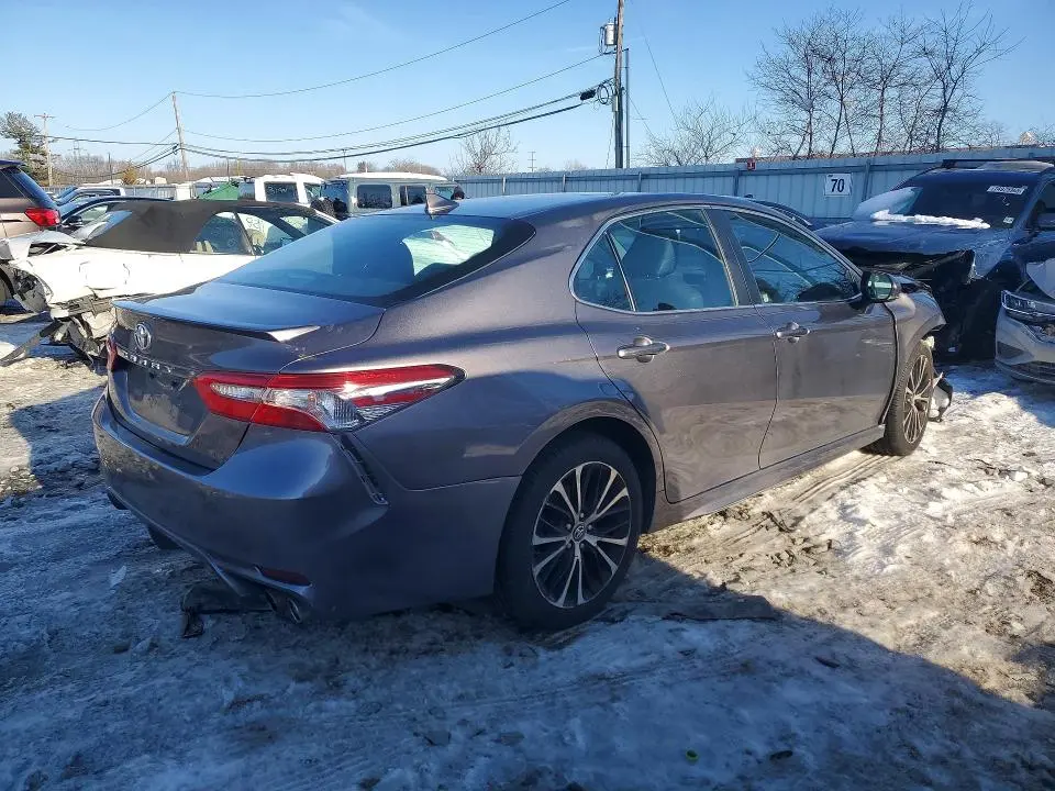 2019 TOYOTA CAMRY   