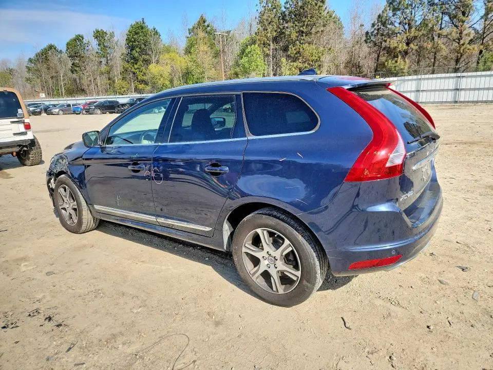 2015 VOLVO XC60 T6 PREMIER  