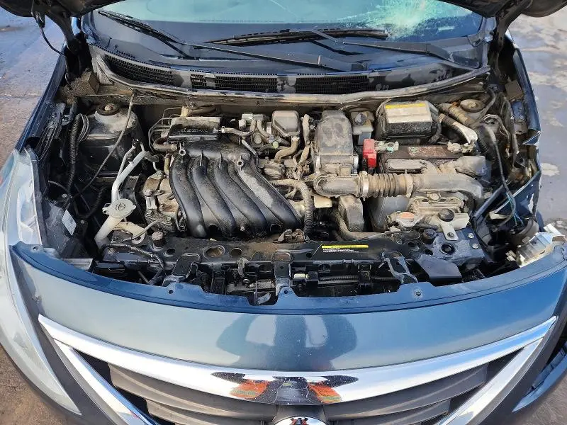 2015 NISSAN VERSA SL W   