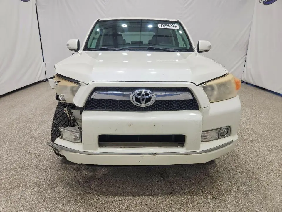 2010 TOYOTA 4RUNNER SR5  