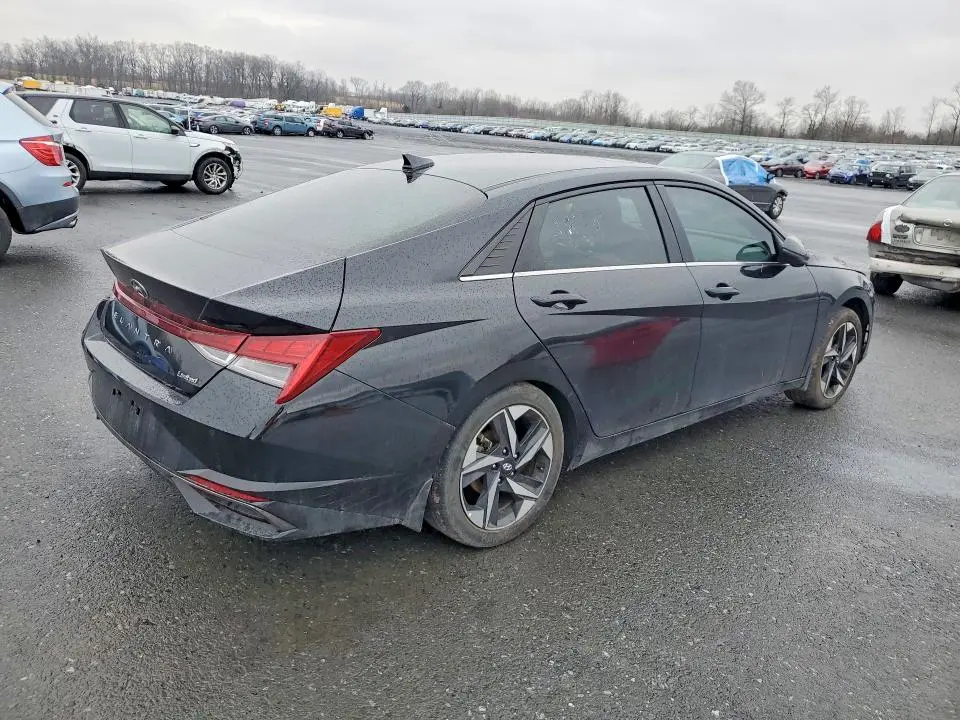 2022 HYUNDAI ELANTRA LIMITED  