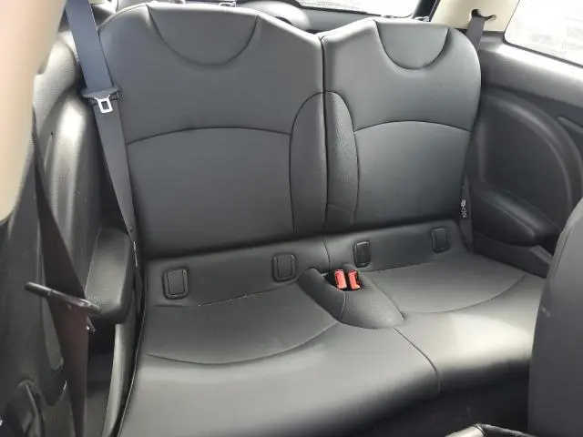 2011 MINI COOPER   