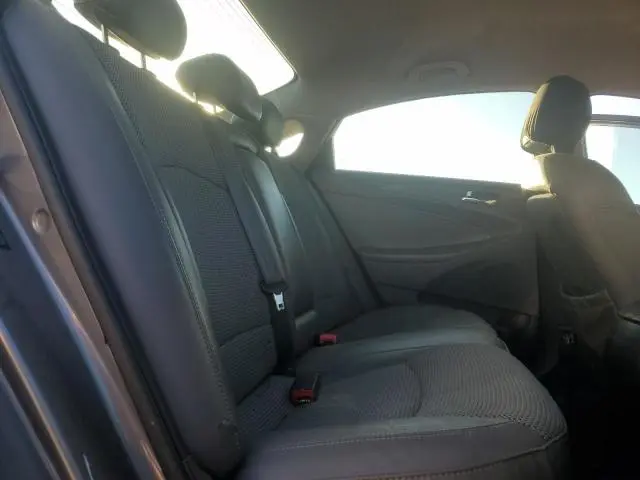 2012 HYUNDAI SONATA SE  