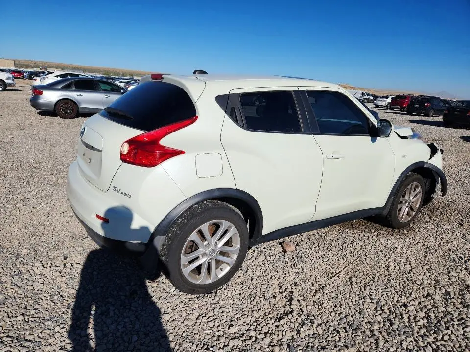 2011 NISSAN JUKE S  