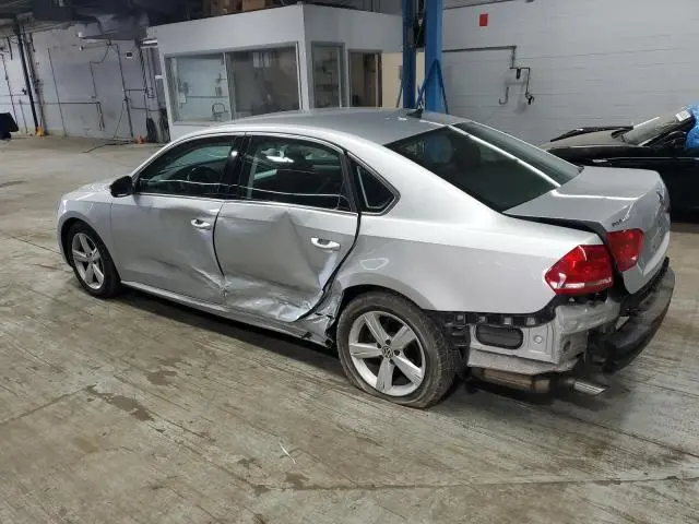 2013 VOLKSWAGEN PASSAT SE