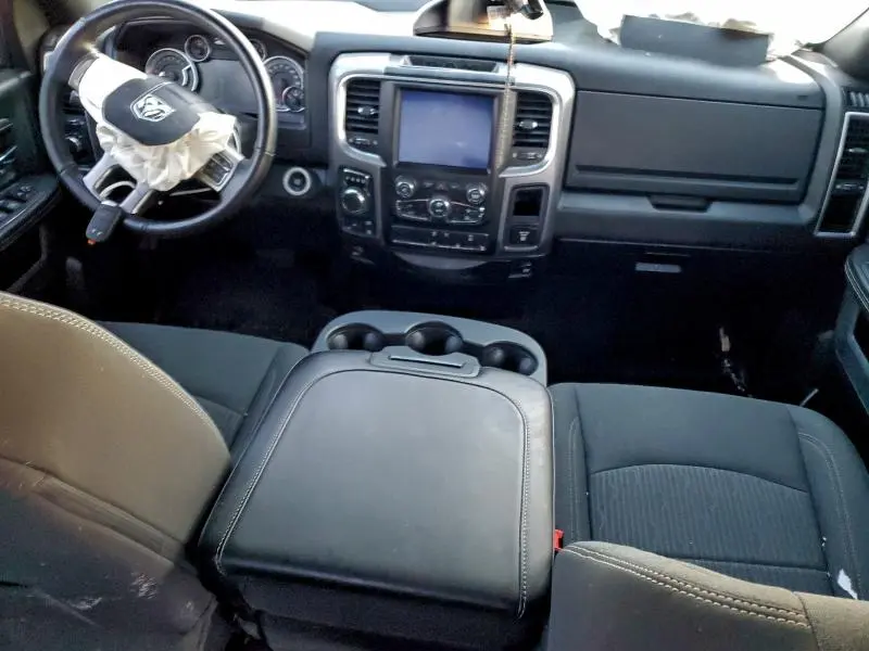 2022 RAM 1500 CLASSIC SLT  