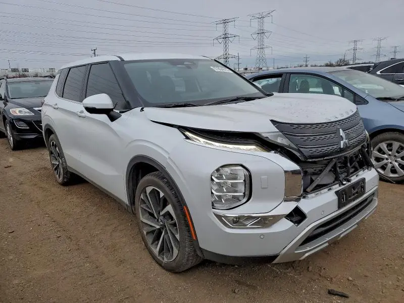 2022 MITSUBISHI OUTLANDER SE  