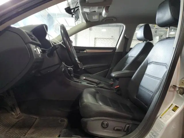 2015 VOLKSWAGEN PASSAT S  